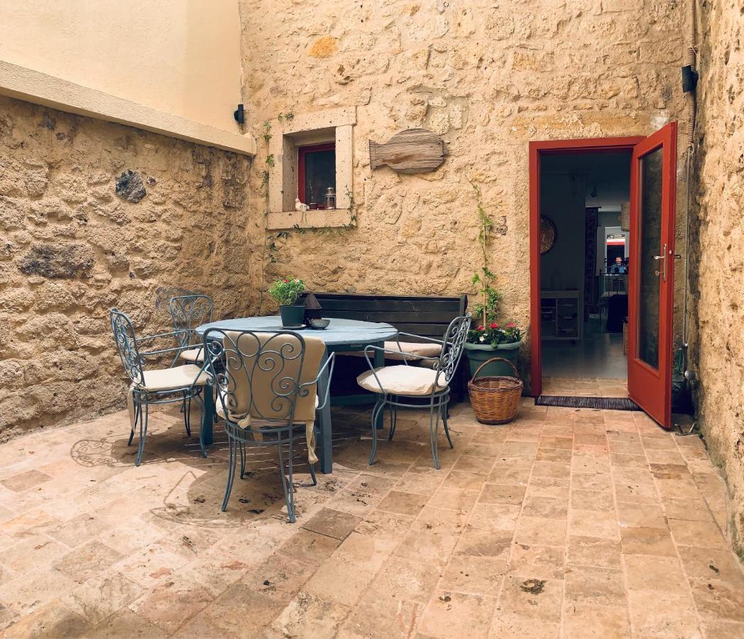 Araçatı Butik Otel Çeşme Extérieur photo